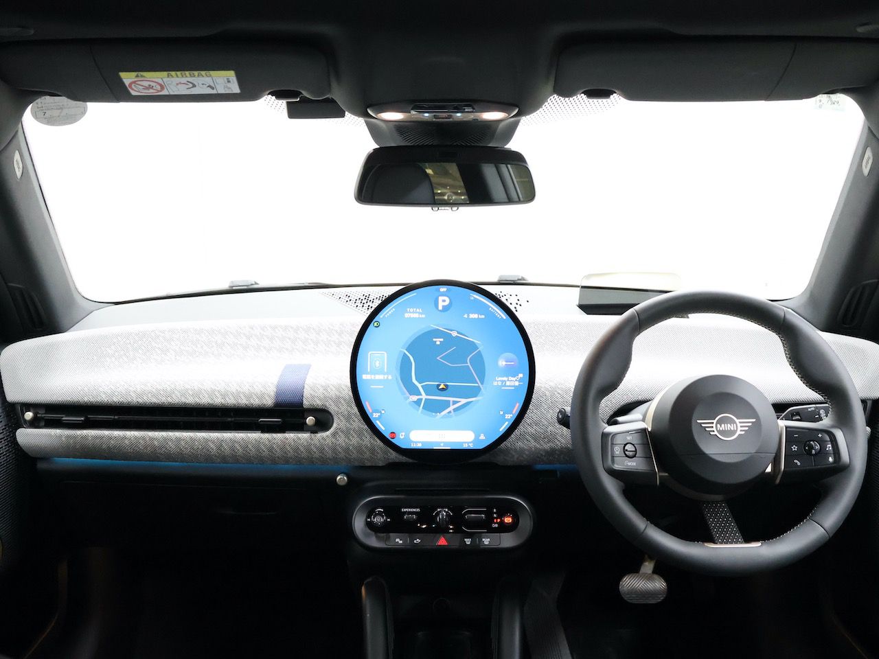 J01 MINI Cooper SE