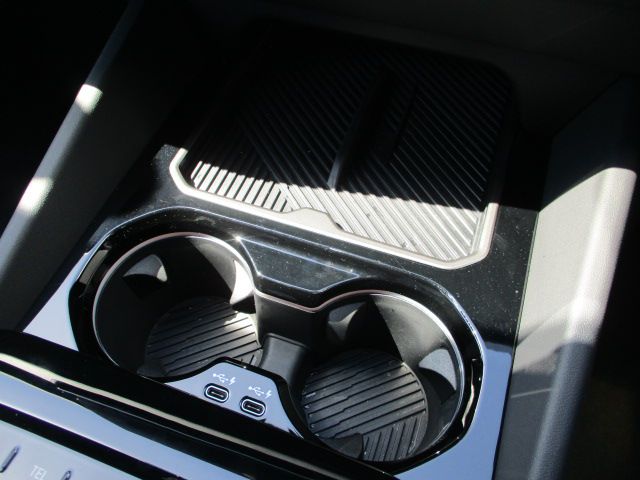 BMW i5 eDrive40 Sedan RHD