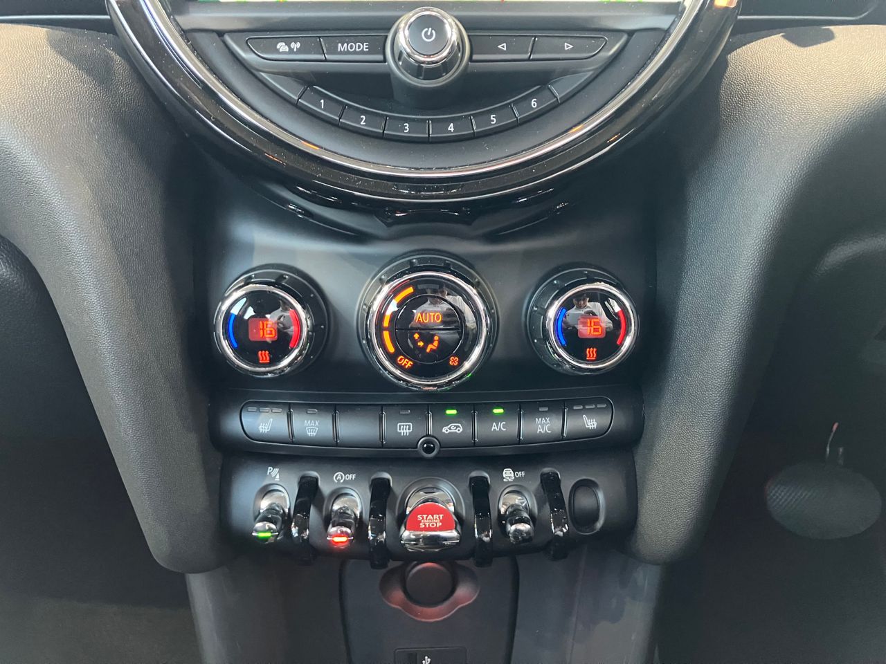 F56 MINI Cooper 3-Door Hatch LCI