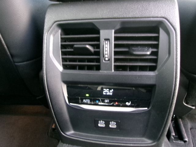 320d xDrive Berline RHD