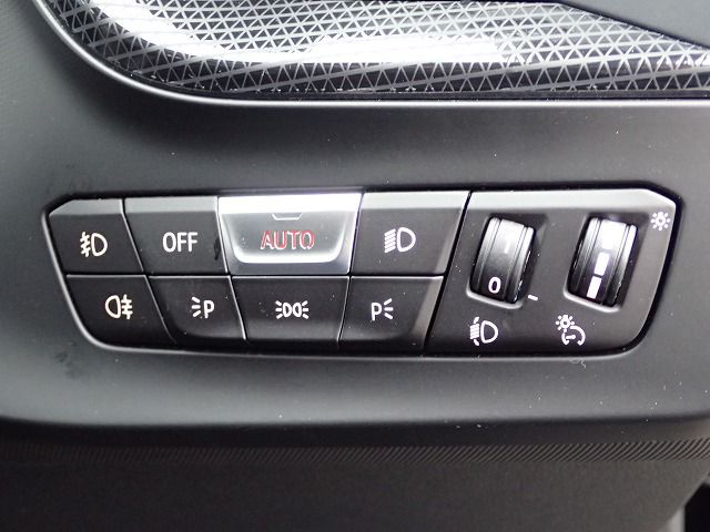 F40 118d Sports Hatch 5-door B47 2.0d