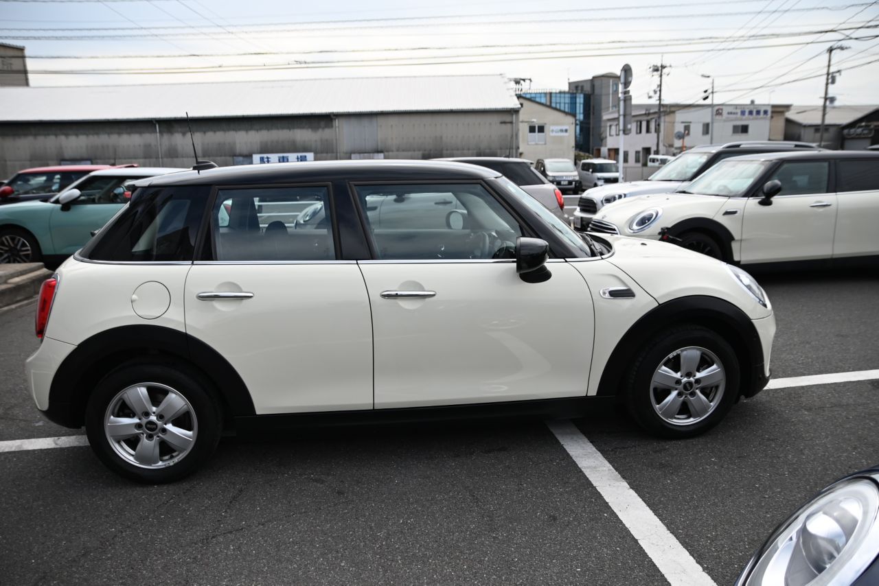 F55 MINI Cooper 5-Door Hatch LCI