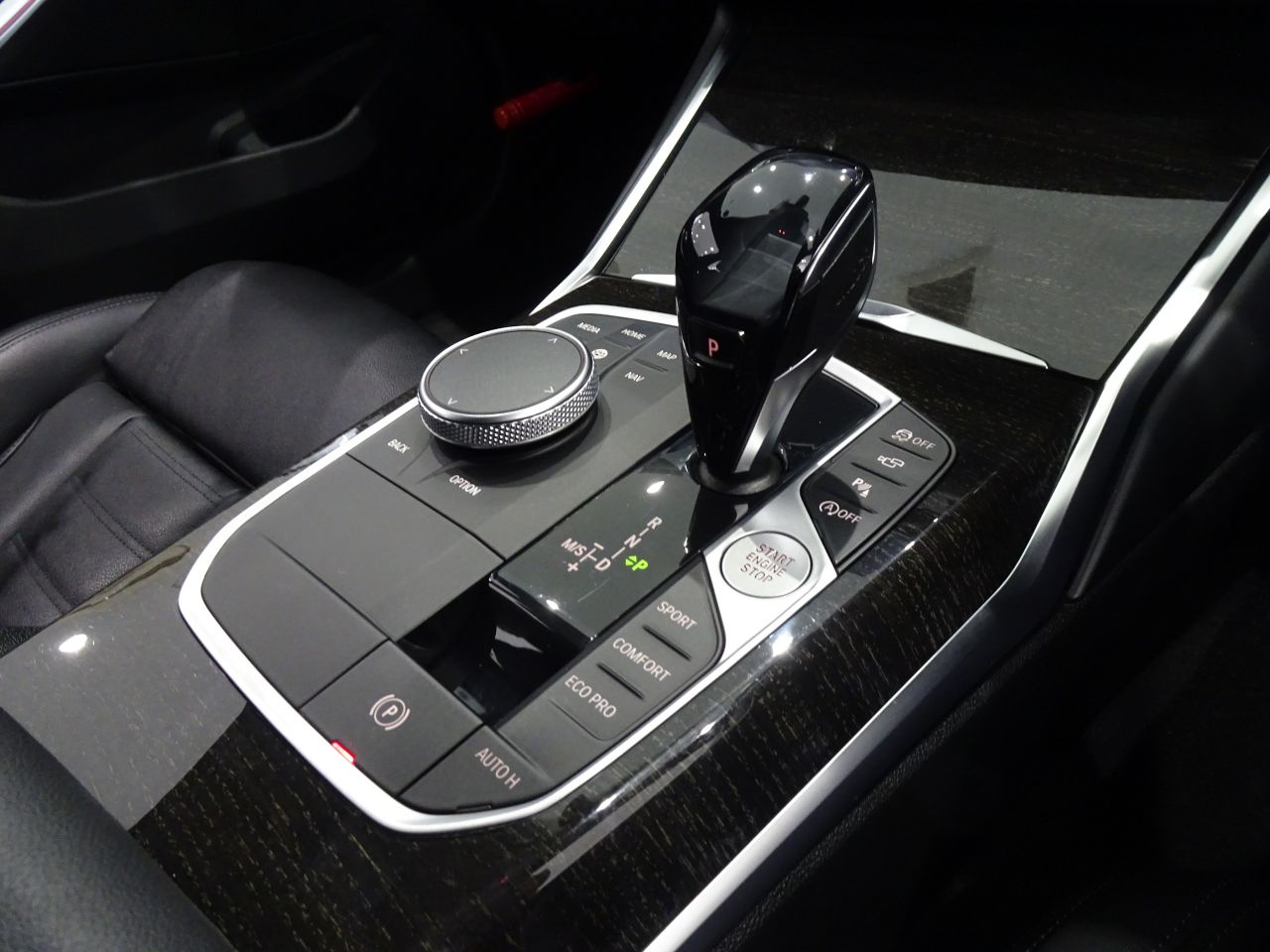 G21 320i RHD