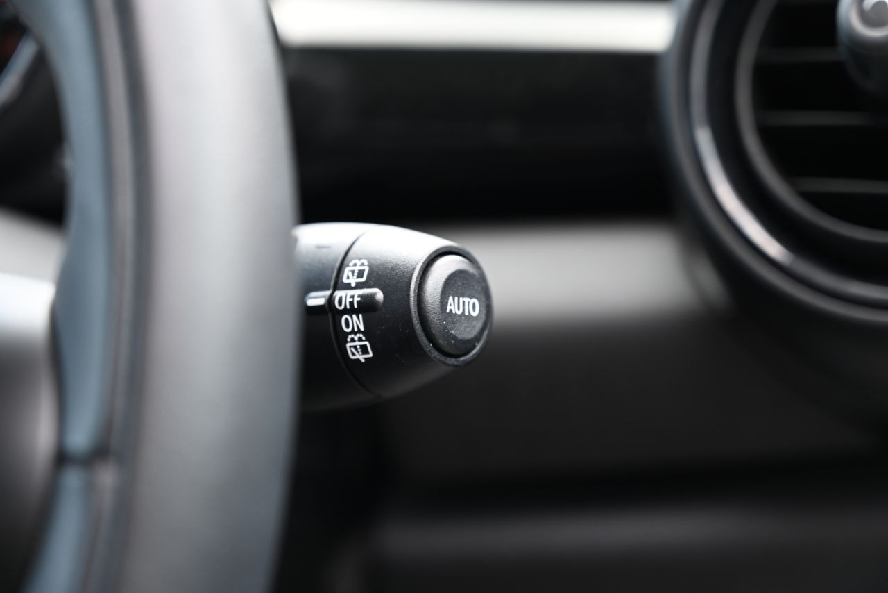 F56 MINI Cooper 3-Door Hatch LCI