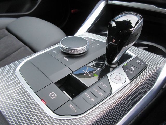 G26 420d xDrive Gran Coupe RHD