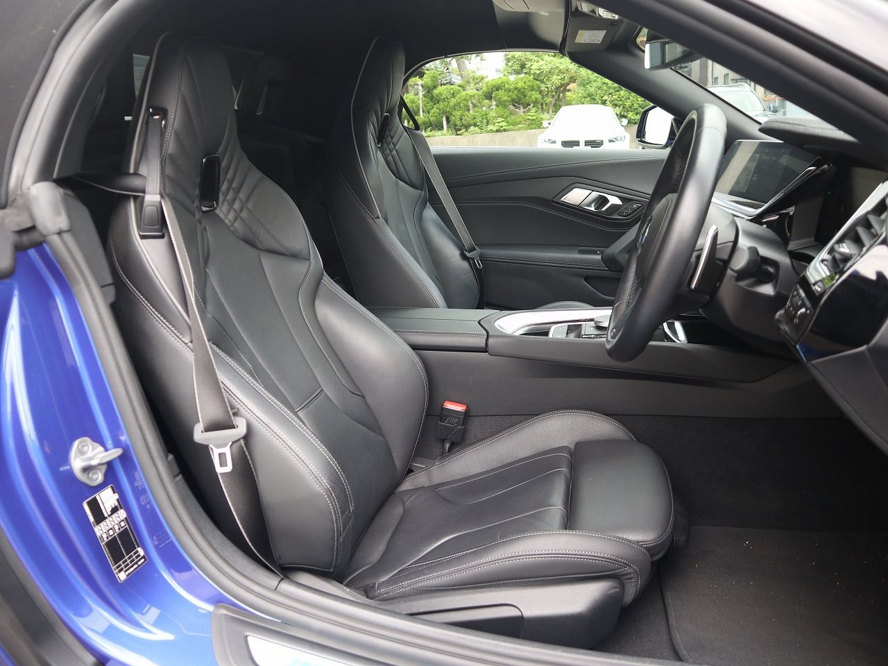 G29 z4 sDrive20i RHD