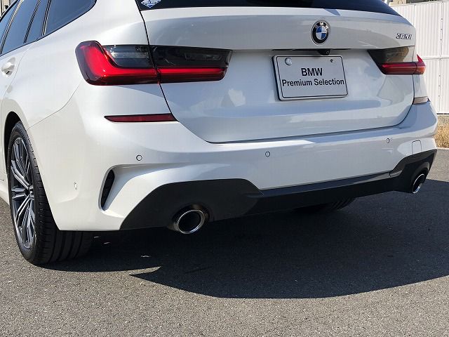 G21 320i RHD