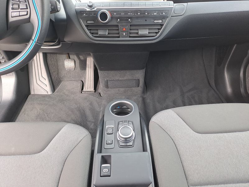 BMW i3s