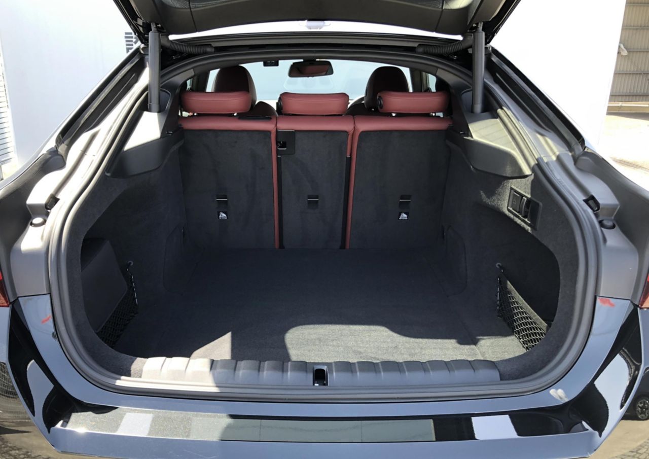 G26 i4 eDrive40 RHD