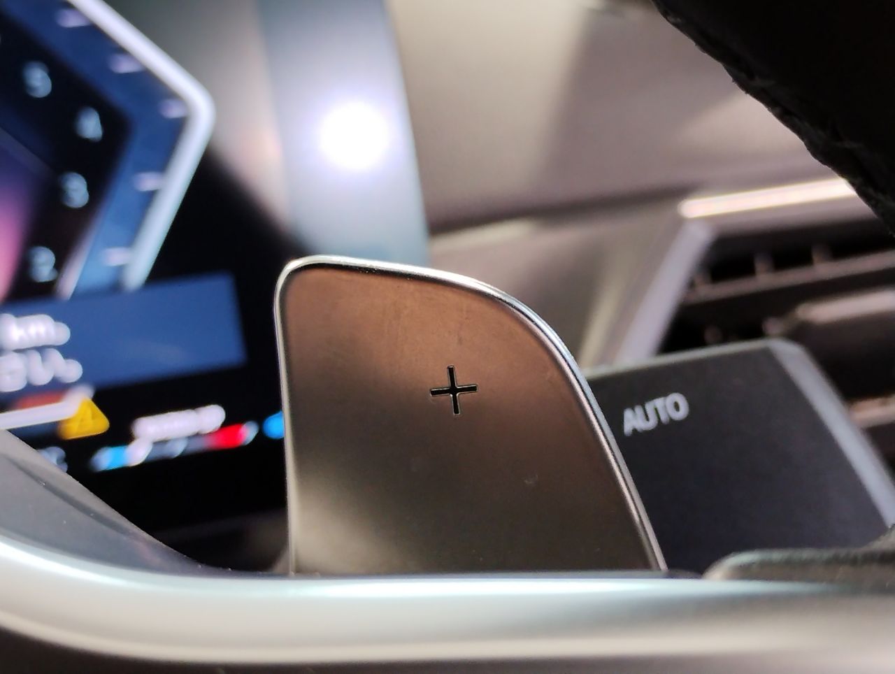 G20 320i Saloon LCI RHD MX