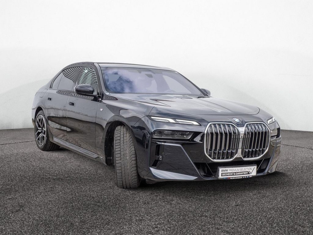 BMW 740