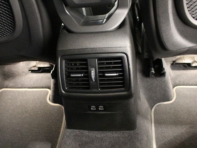 X1 sDrive18i RHD