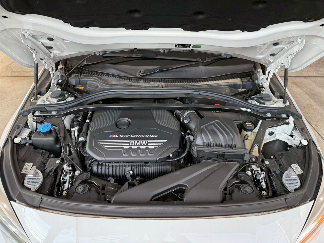 F4* **35i xDrive **** ***** B48 2.0i
