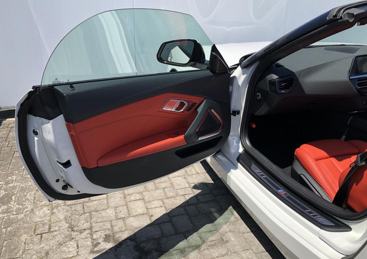 G29 z4 sDrive20i RHD