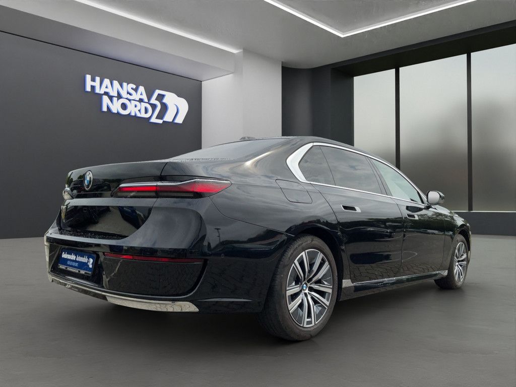 BMW 740