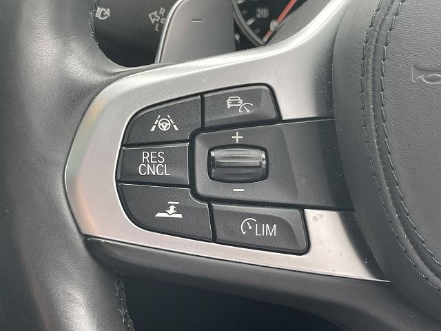 530I