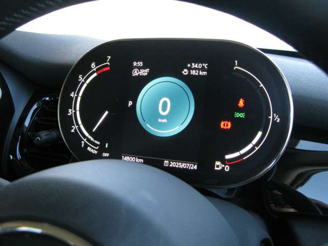 MINI Cooper F56 RHD