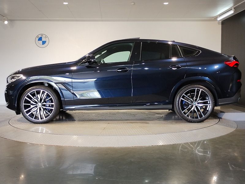 X* xDrive30d RHD