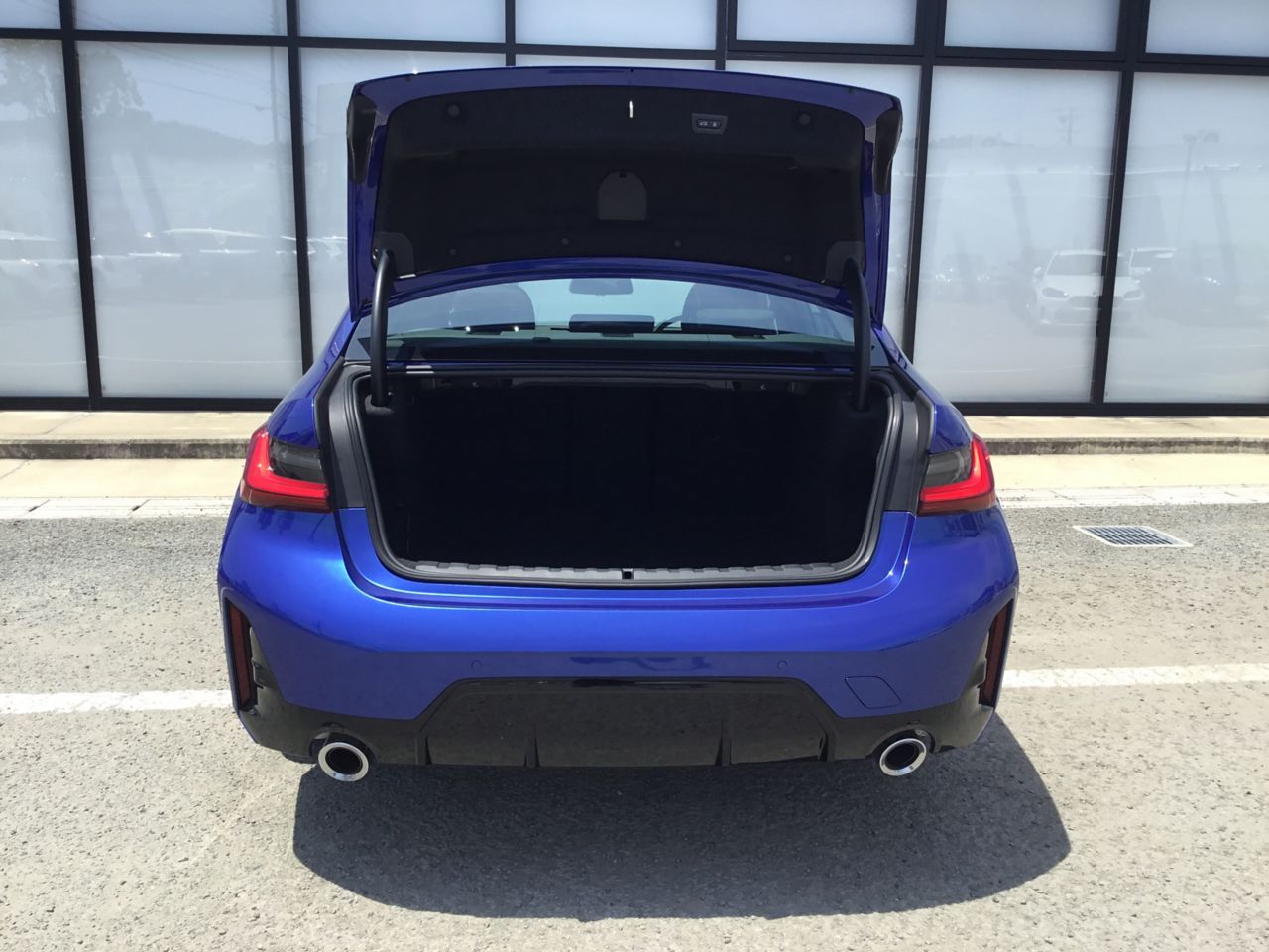 320d xDrive Berline RHD