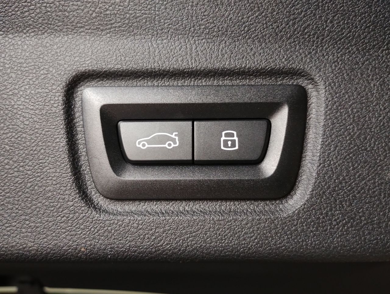 G** ***i G*** C**** ***