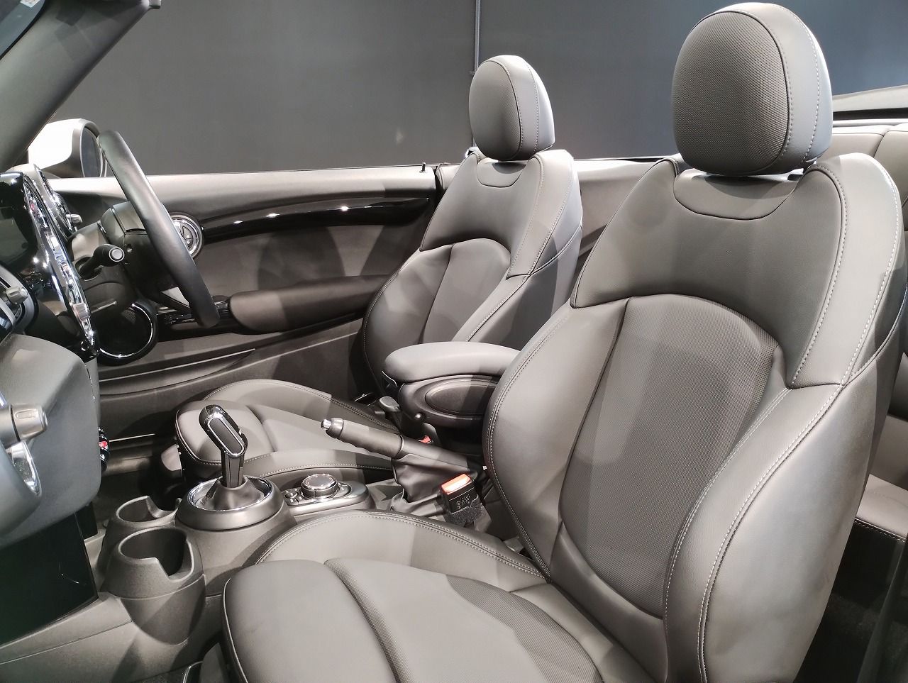 F57 MINI Cooper Convertible LCI