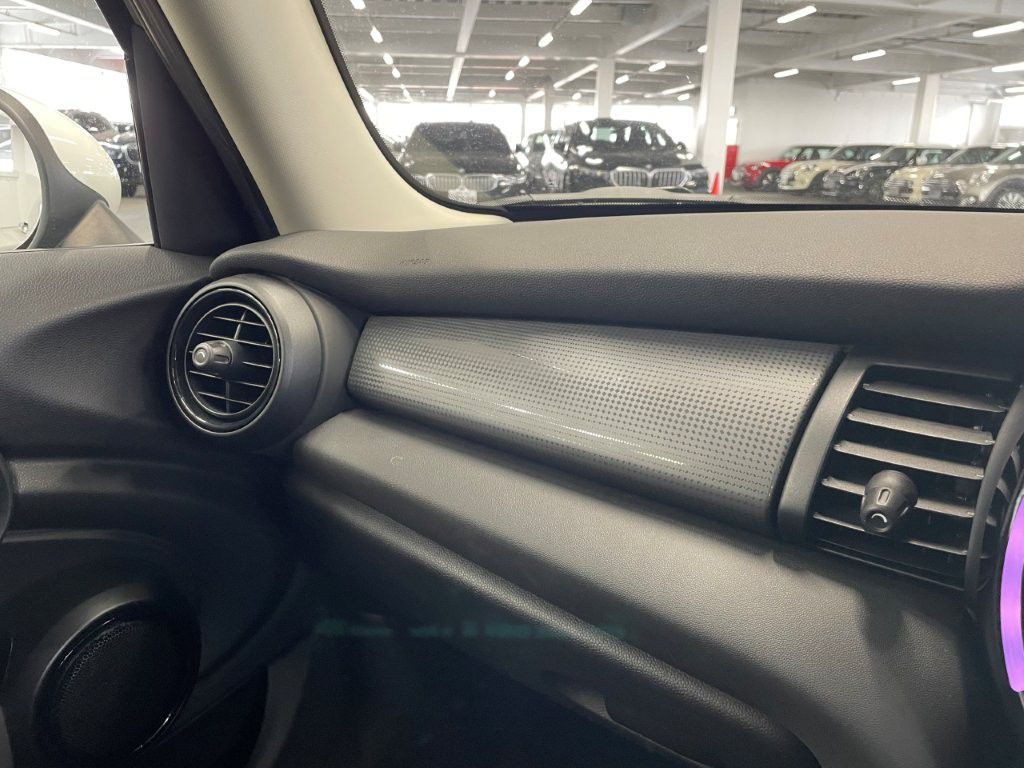 F55 MINI Cooper 5-Door Hatch LCI