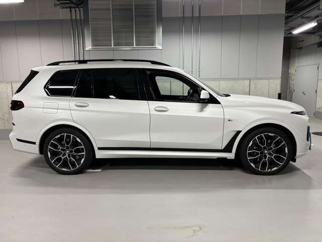 X7 xDrive40d RHD US