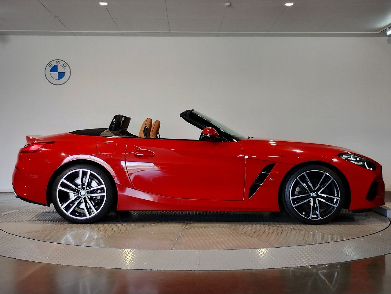 G29 z4 sDrive20i RHD