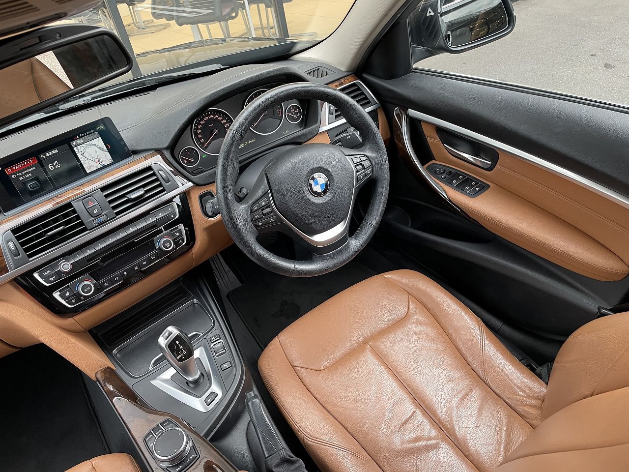 330E IPERFORMANCE SEDAN RHD
