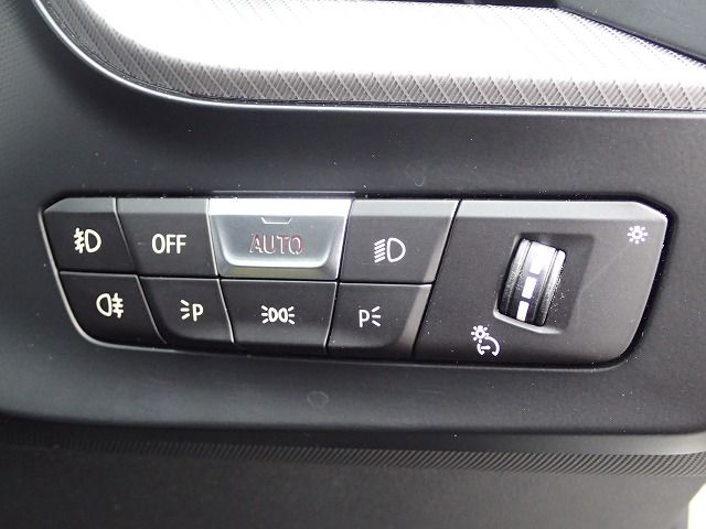 F40 118d Sports Hatch 5-door B47 2.0d