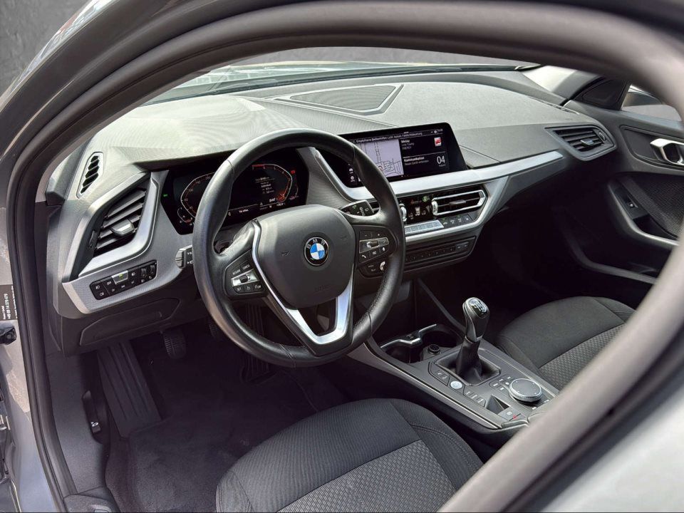 BMW 118