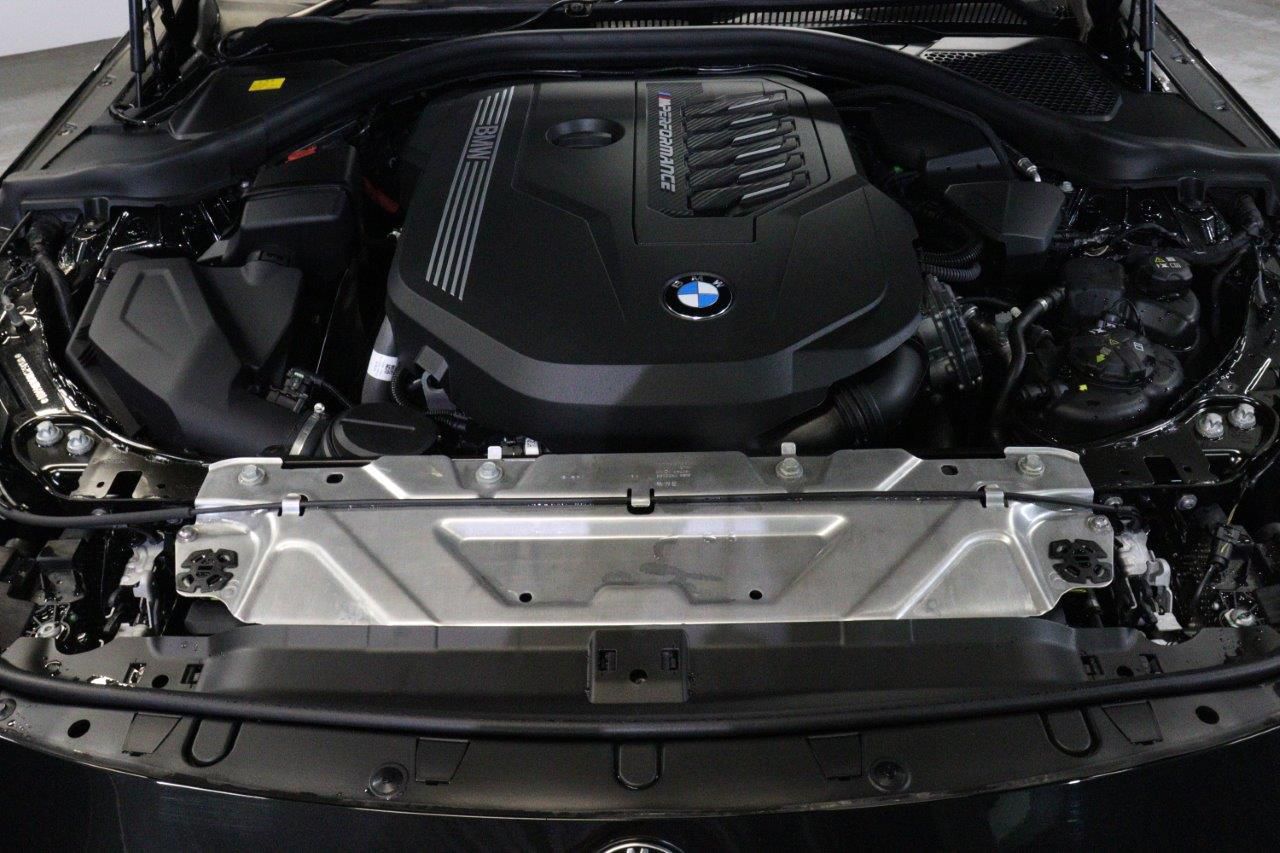 M240i xDrive Coupé RHD