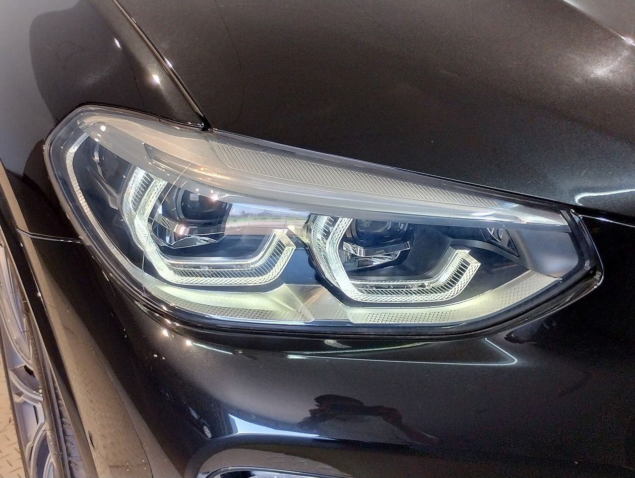 X4 M40i RHD