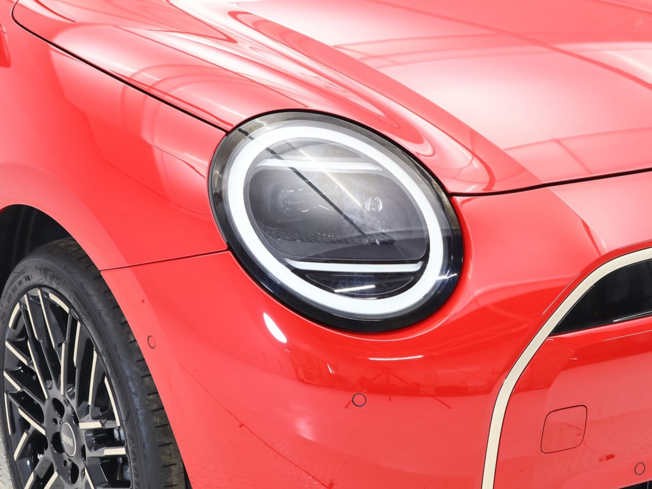 J01 MINI Cooper SE