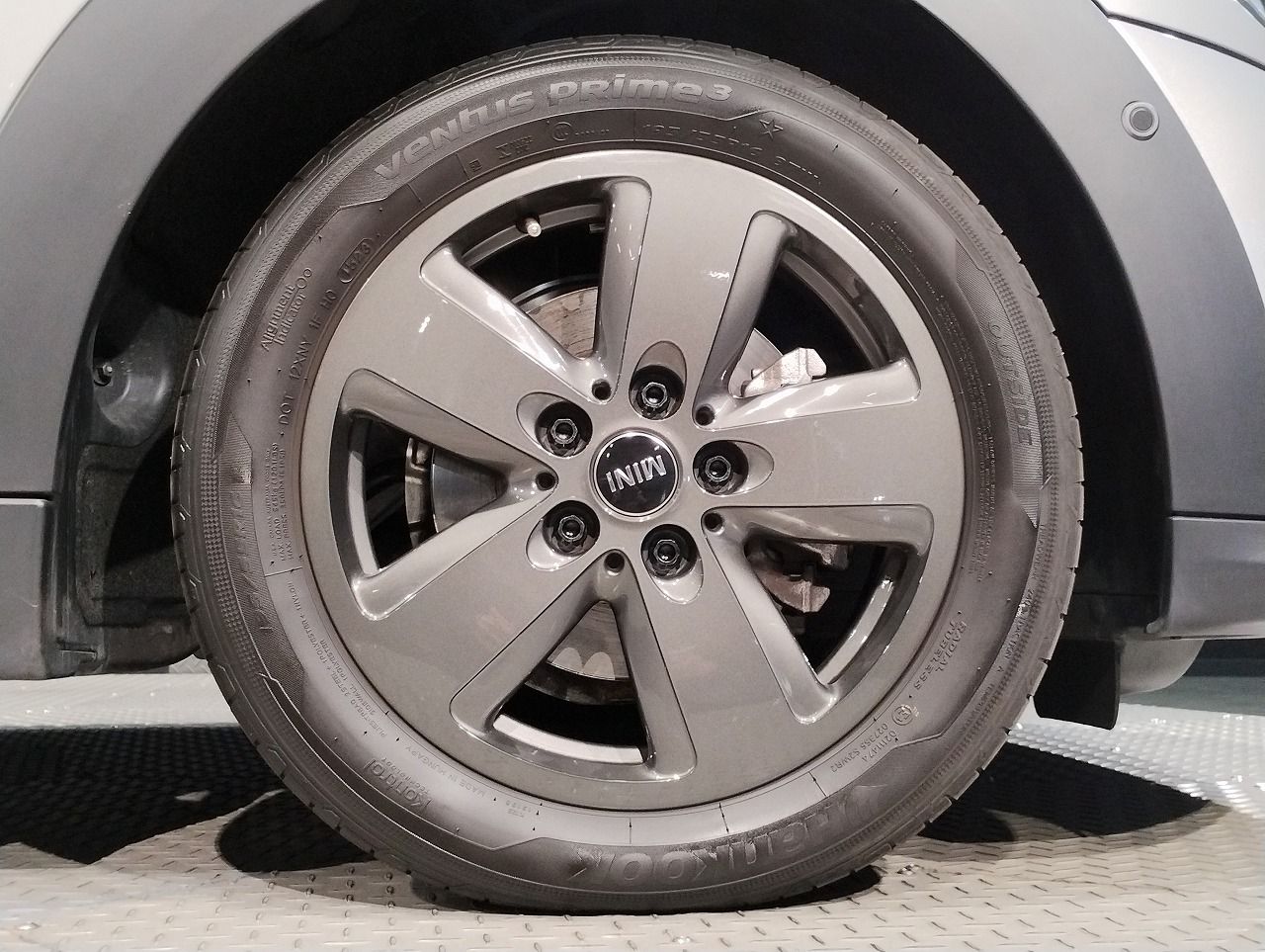 MINI Cooper F56 RHD