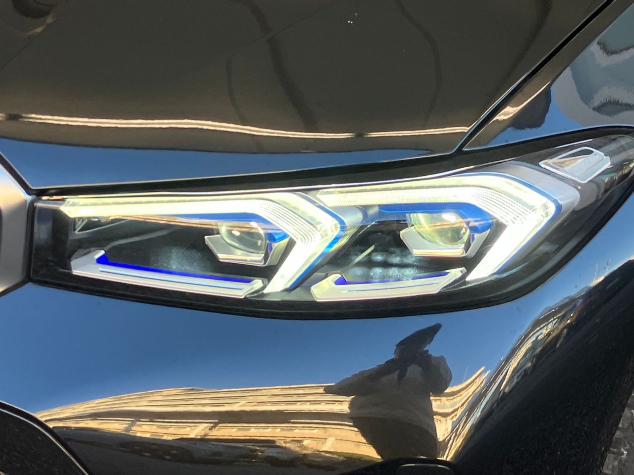 320d xDrive Berline RHD