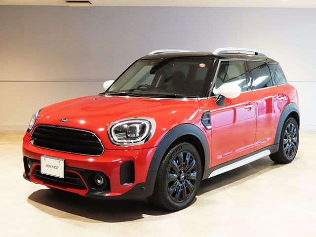 MINI COOPER D CROSSOVER.