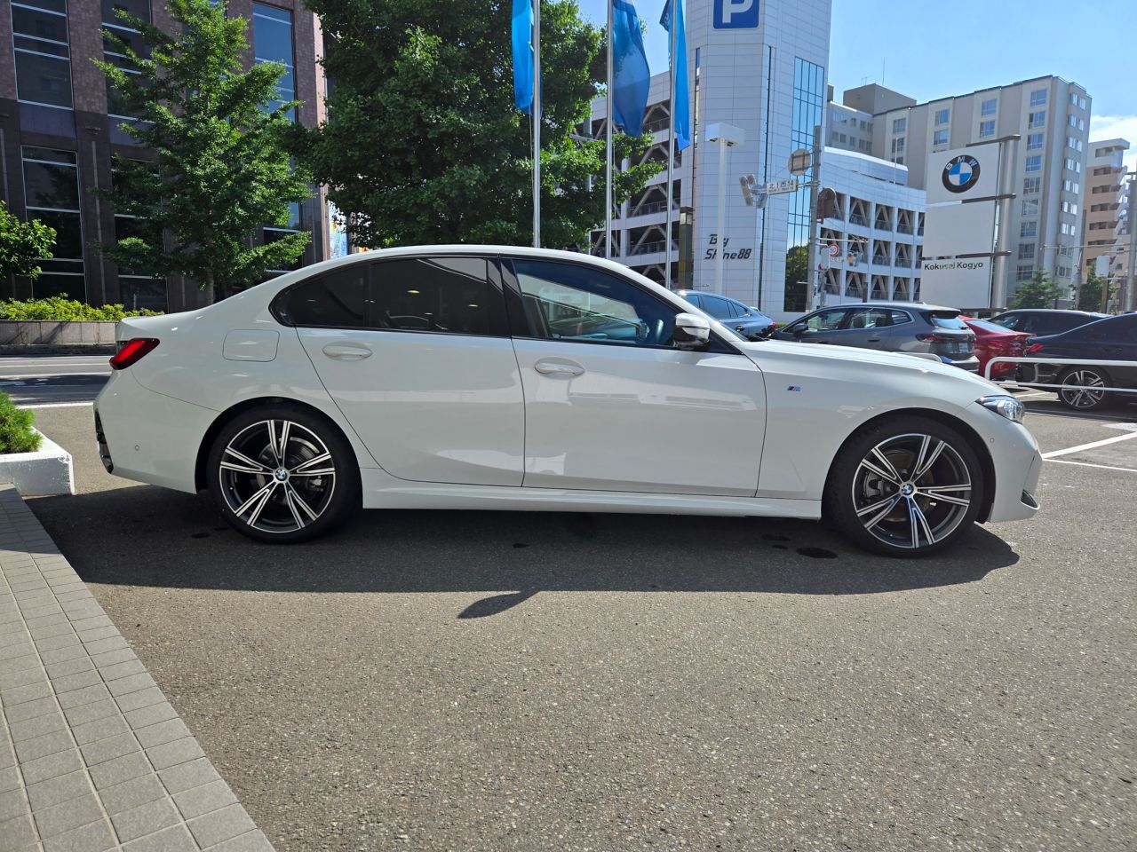 320d xDrive Berline RHD
