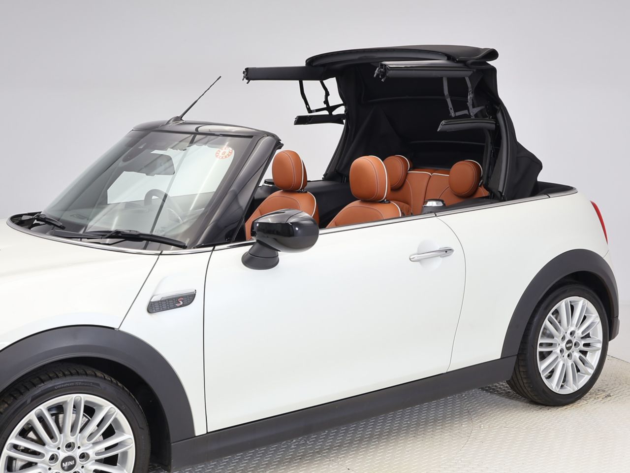 MINI Cooper S Convertible RHD