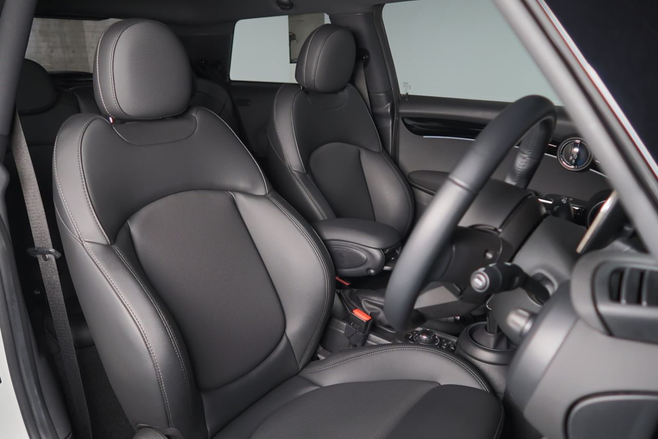 MINI Cooper F56 RHD