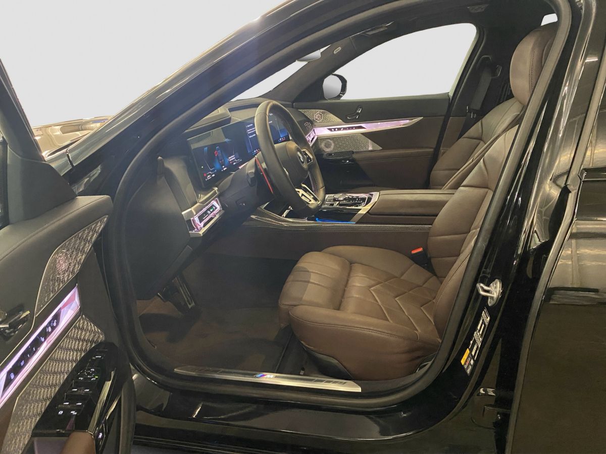 BMW 760