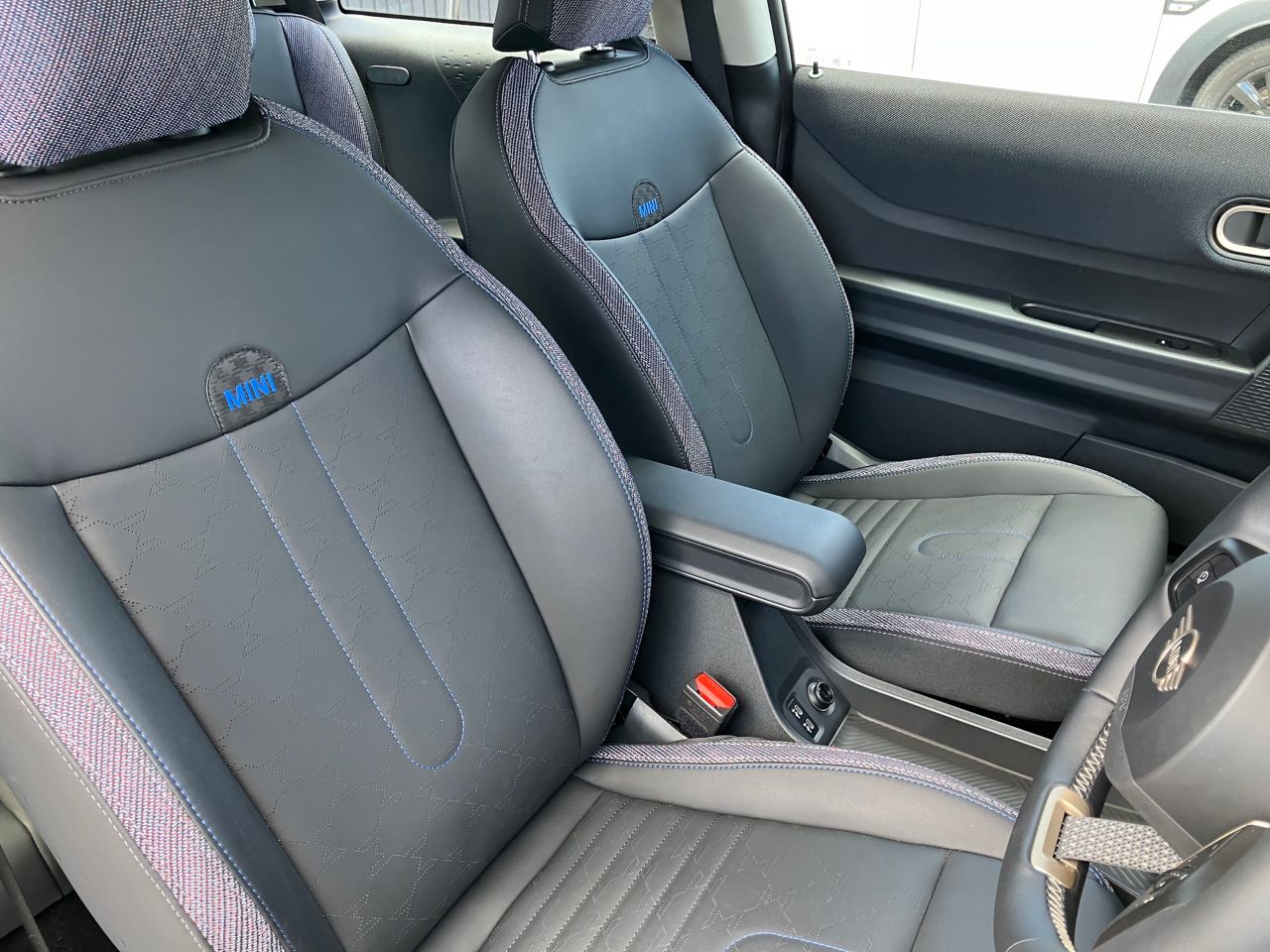 F66 MINI Cooper C 3Dr