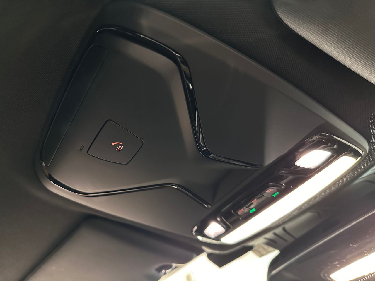 G26 i4 eDrive40 RHD