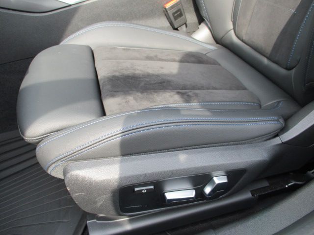 330i Berline RHD