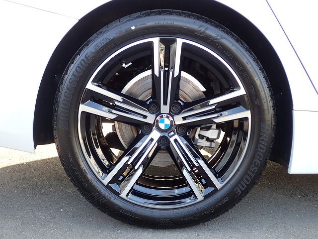 G20 320i Saloon LCI RHD MX