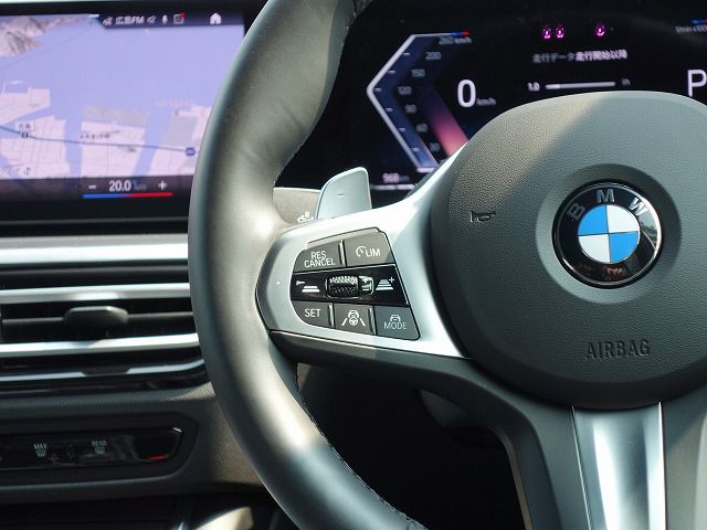 320d xDrive Berline RHD