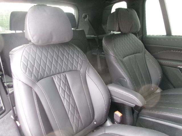 X7 xDrive40d RHD US