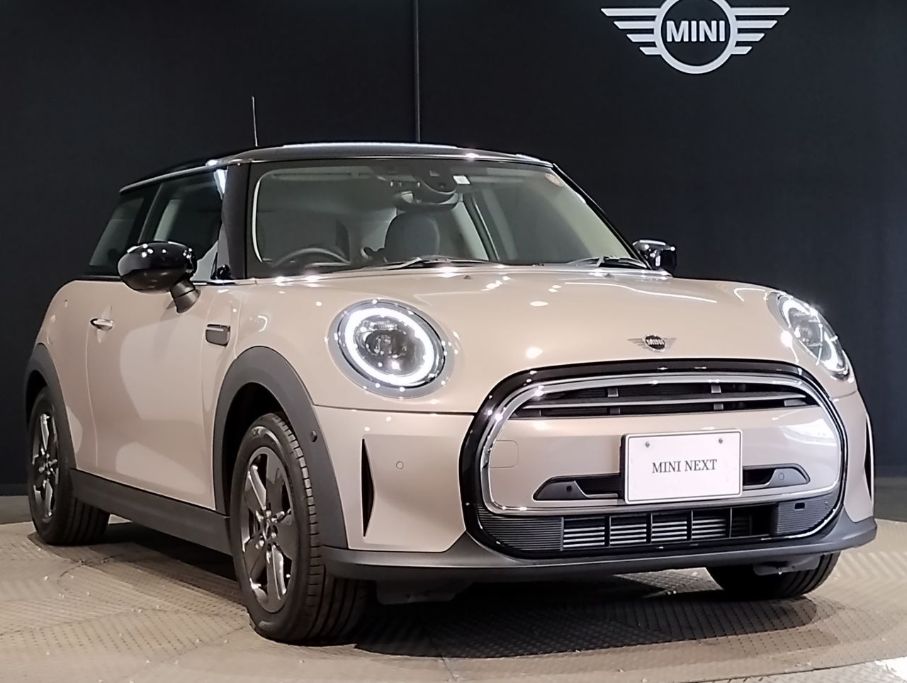 MINI Cooper F56 RHD