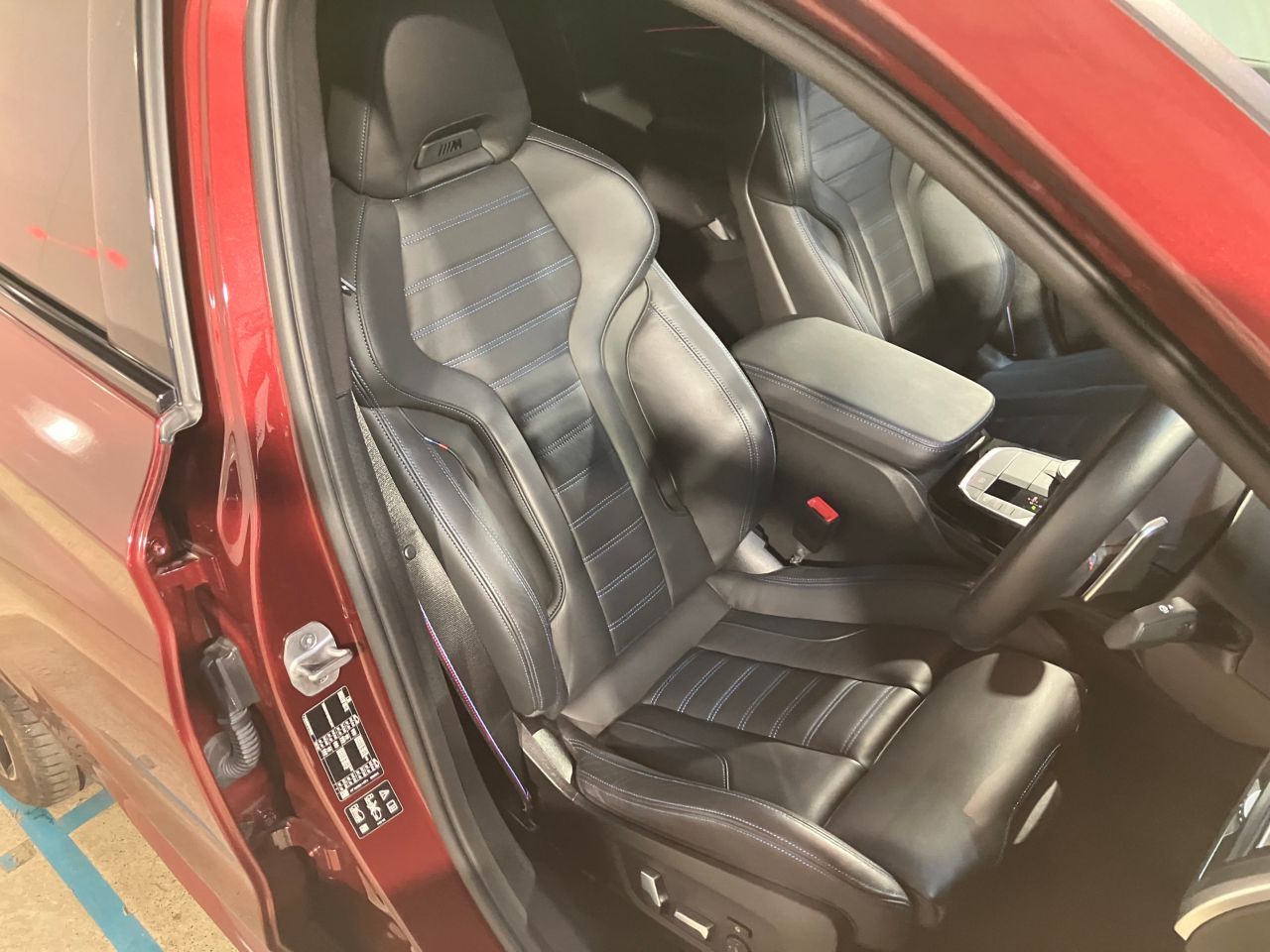 G02 X4 M40i RHD LCI