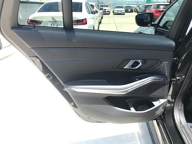 318i Touring RHD